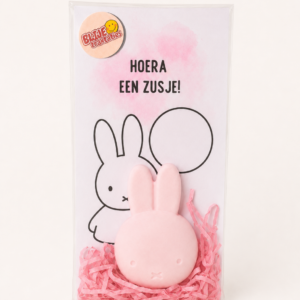 Stoepkrijt konijntje zusje